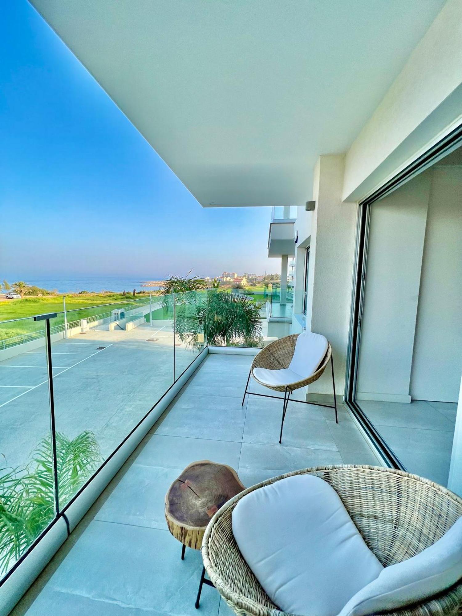 Emerald Suites Protaras Exterior foto