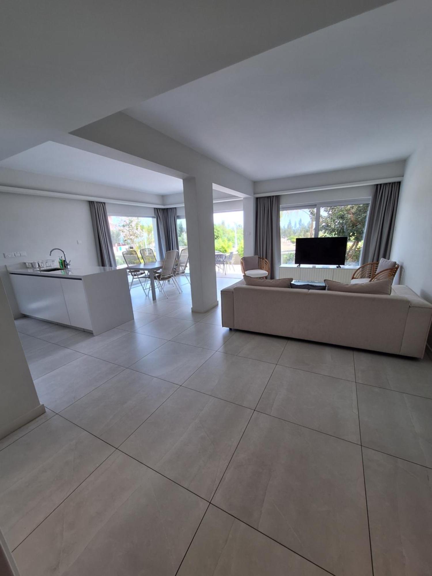 Emerald Suites Protaras Exterior foto